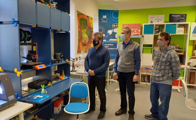 V Domě dětí a mládeže TREND Roudnice n. L. má být zřízeno nové polytechnické centrum 4.0. Za podpory Města Roudnice nad Labem a se zkušenostmi z Akademie -Techniky 4.0 v Rakovníku právě vzniká významný projekt s názvem „Podřipské centrum polytechnického vzdělávání“. Nový rozměr vzdělávání DDM TREND učinil první krůčky k rozvoji polytechnického vzdělávání už v dřívějších letech. Od září 2020 […]